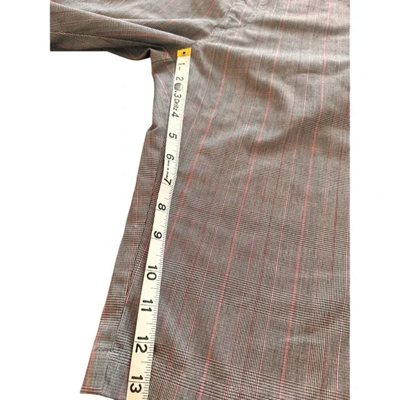 Heritage 1981 Men's 34 Gray and Red Plaid 13"‎ shorts - Picture 8 of 8
